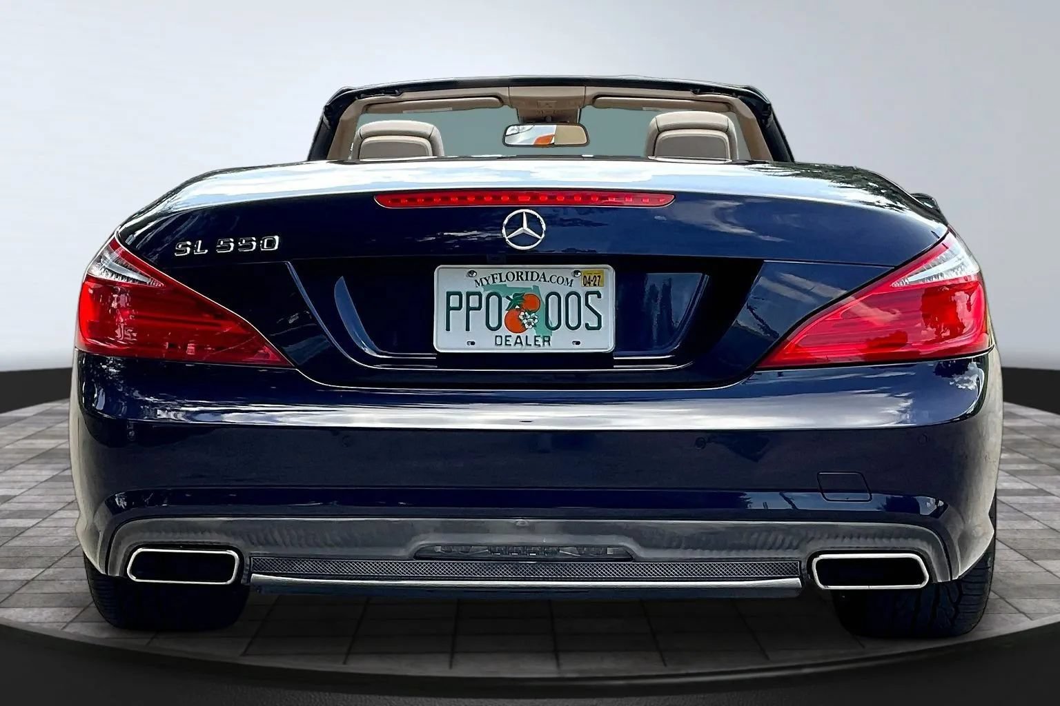 Used 2013 Mercedes-Benz SL 550 w/ Premium Pkg image 5