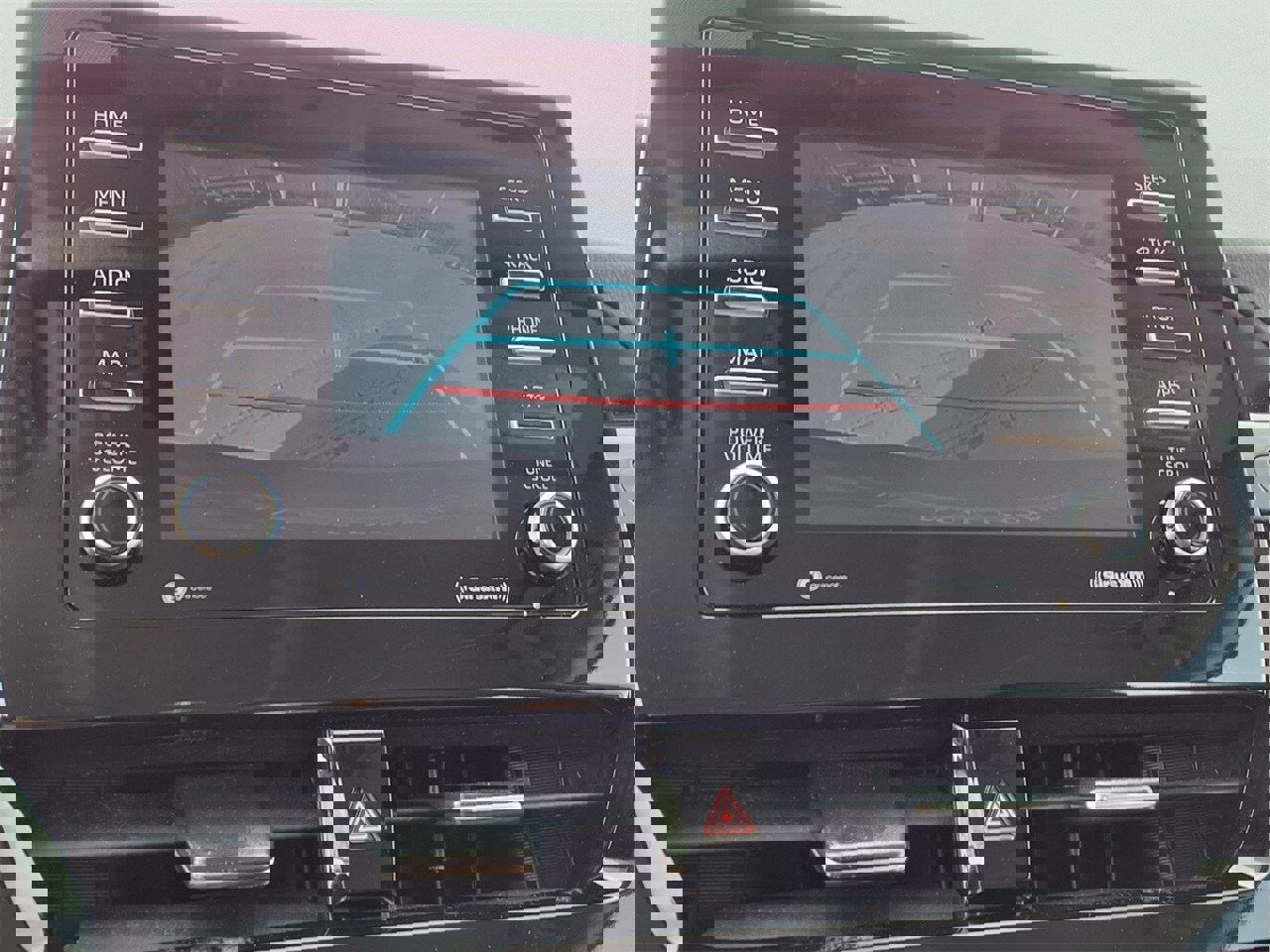 Used 2024 Toyota Camry SE image 17