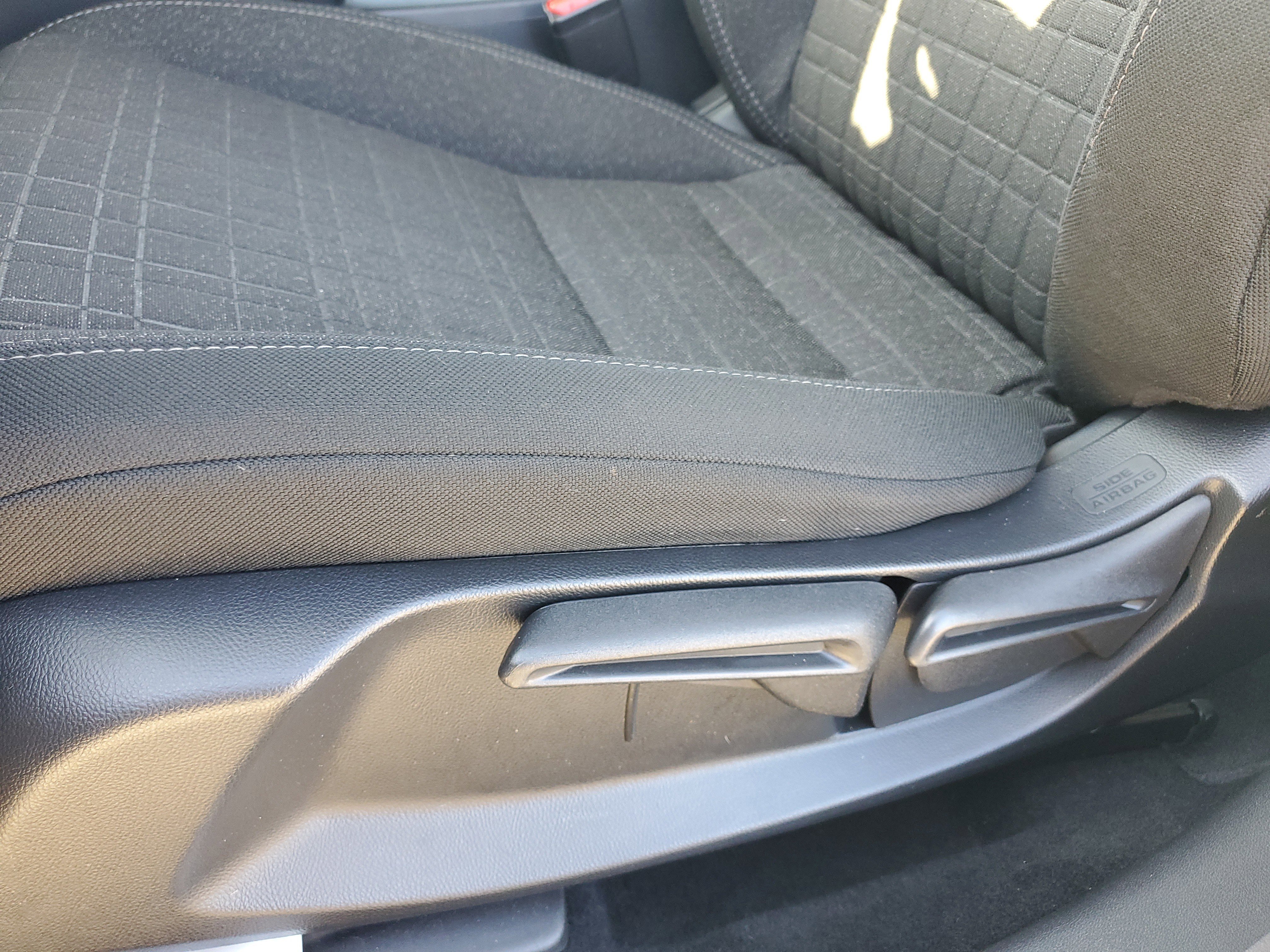 Used 2025 Honda HR-V LX image 16