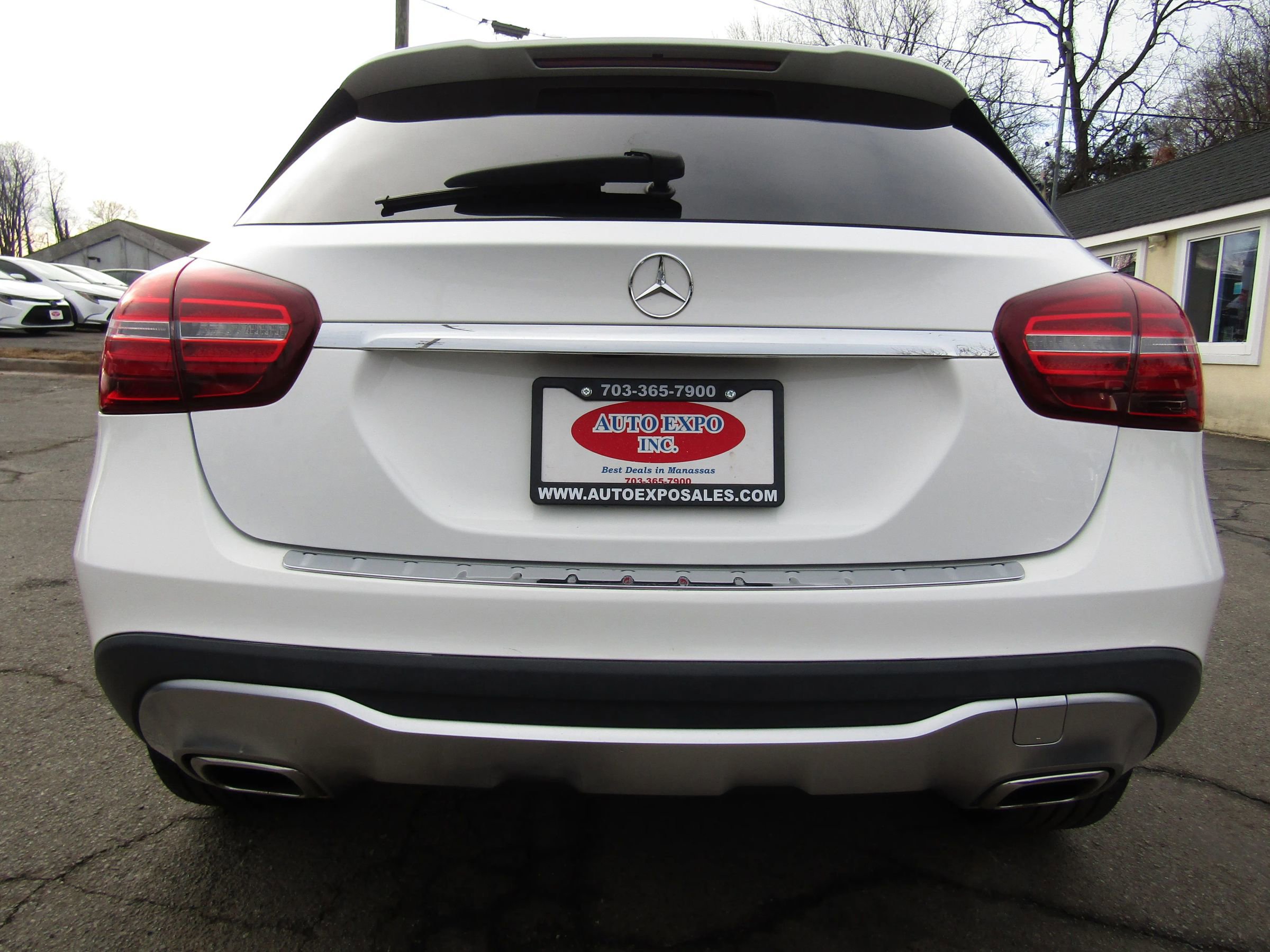 Used 2020 Mercedes-Benz GLA 250 4MATIC w/ Premium Package image 6