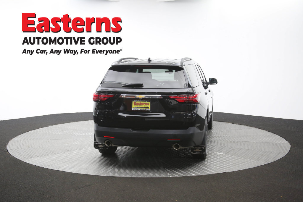 Used 2023 Chevrolet Traverse LT FWD image 42