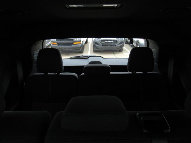 Used 2025 GMC Acadia Elevation image 35