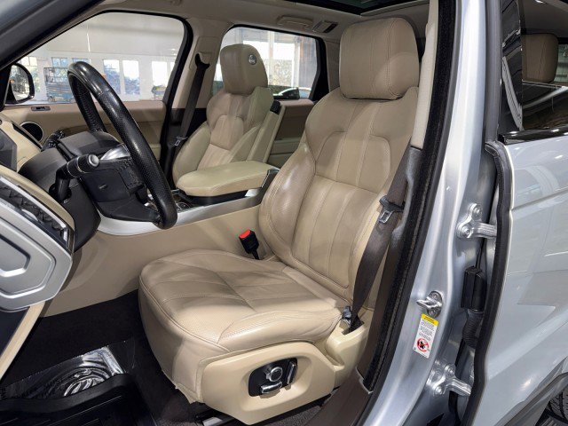 Used 2016 Land Rover Range Rover Sport HSE image 46