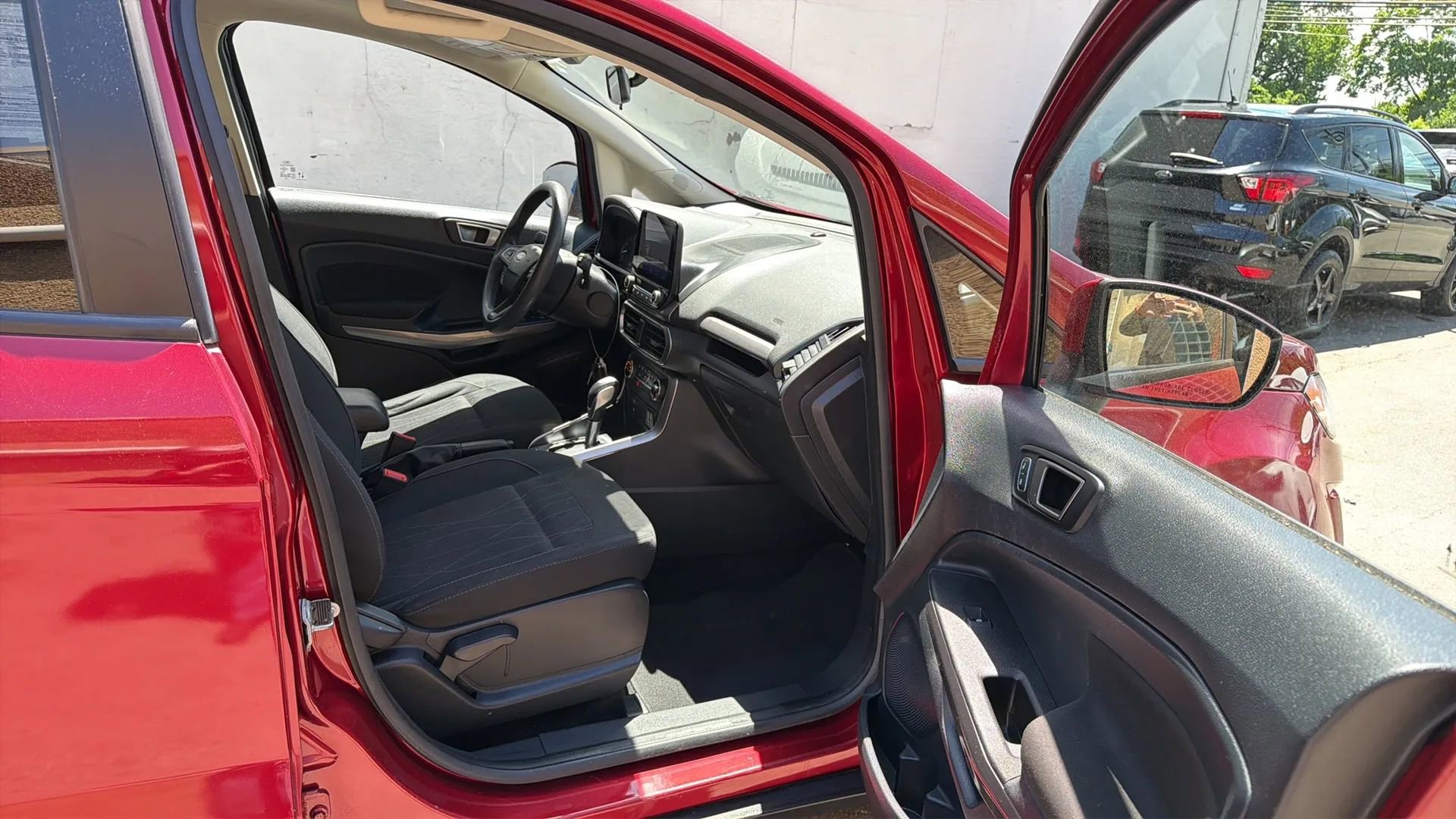 Used 2021 Ford EcoSport SE w/ SE Convenience Package AWD/4WD image 25