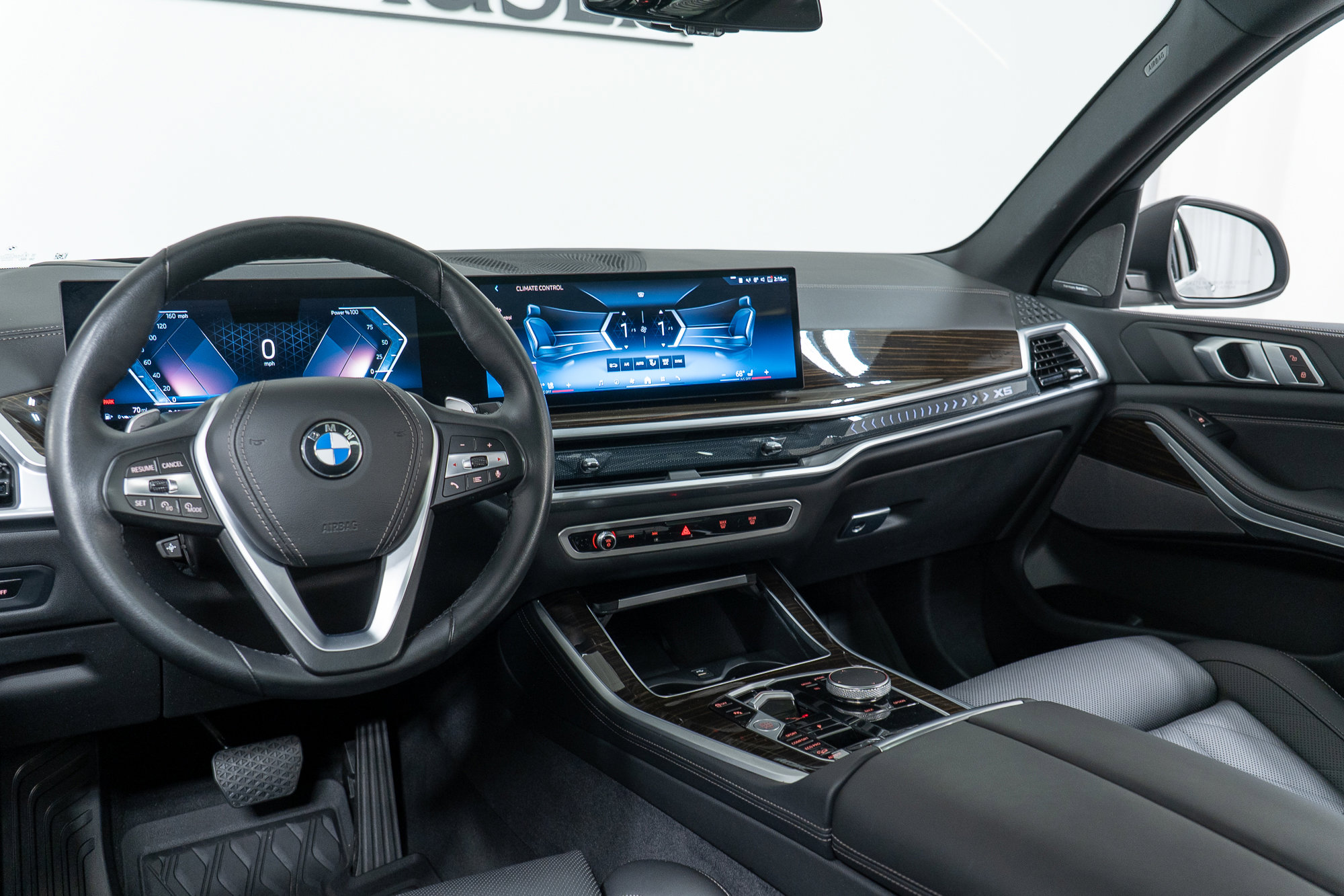 Used 2024 BMW X5 xDrive40i w/ Premium Package AWD/4WD image 16