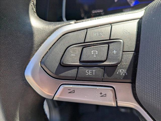 Used 2023 Volkswagen Jetta SE w/ Panoramic Sunroof Package image 15