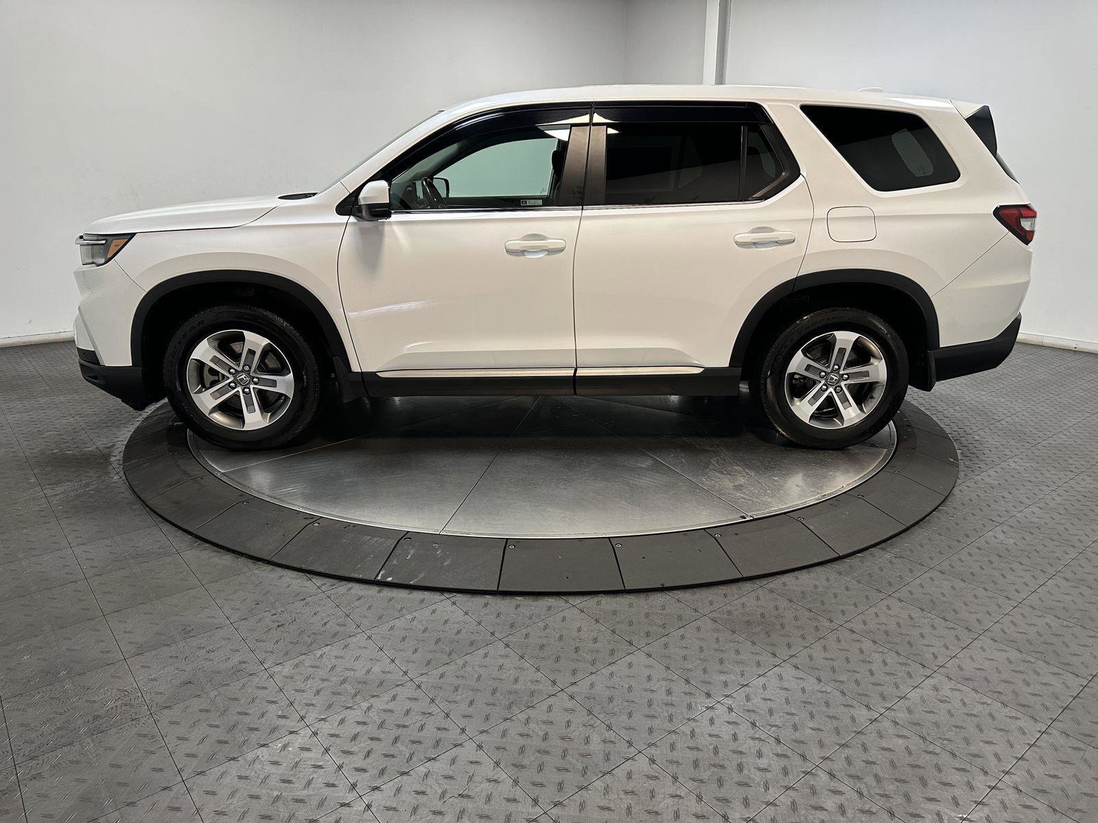 Certified 2024 Honda Pilot EX-L image 8