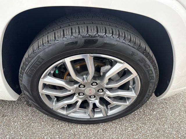 Used 2022 GMC Terrain Denali w/ Denali Premium Package AWD/4WD image 13