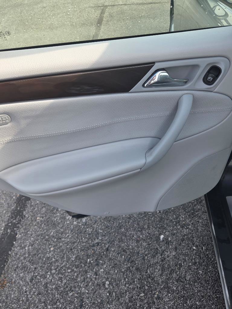Used 2003 Mercedes-Benz C 240 Sedan image 9