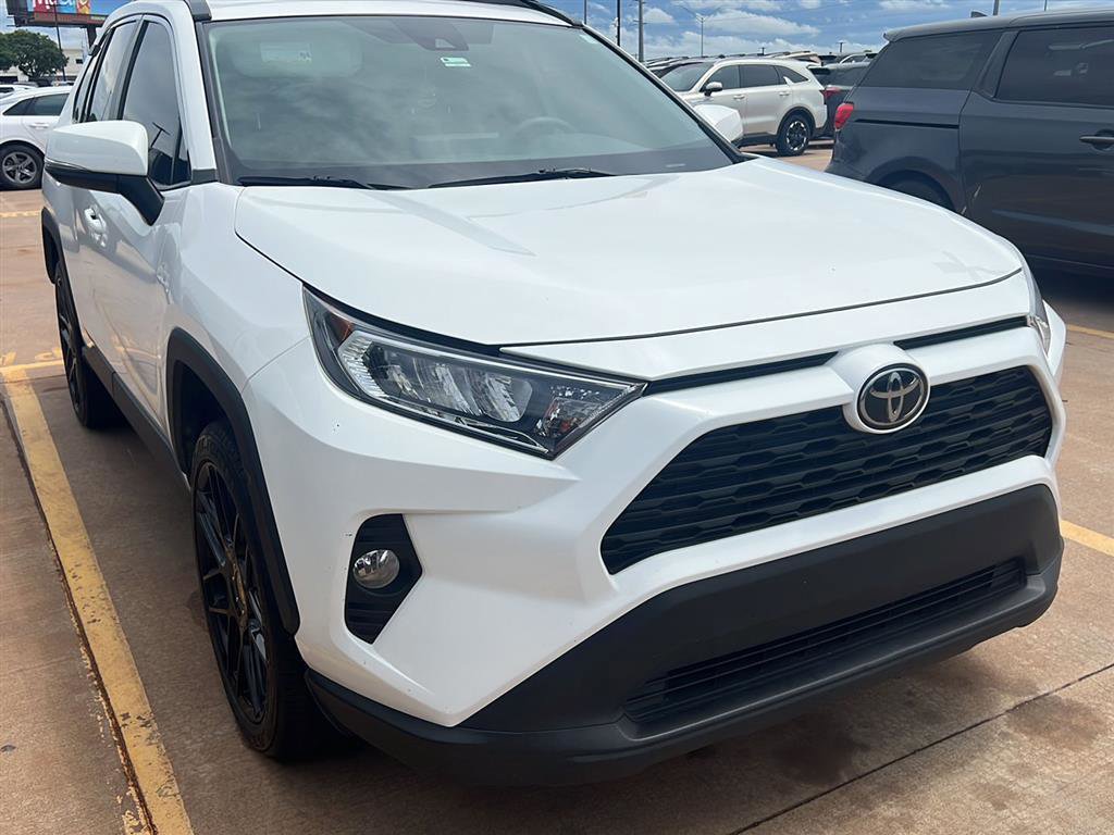 Used 2019 Toyota RAV4 XLE w/ Convenience Package FWD video 1