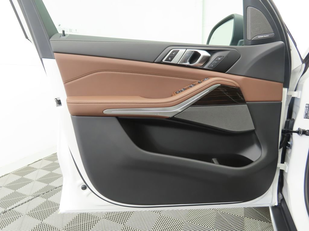 Certified 2026 BMW X5 sDrive40i w/ Premium Package RWD image 26