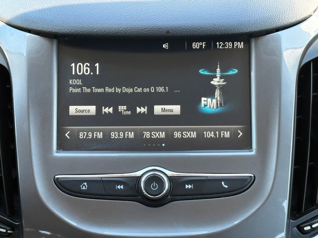 Used 2017 Chevrolet Cruze LT FWD image 25