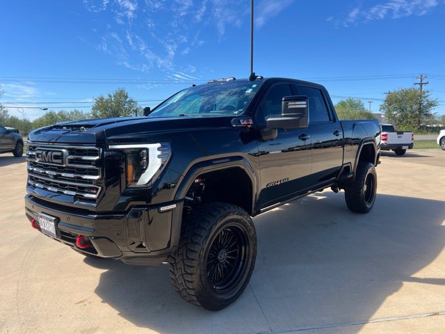 Used 2025 GMC Sierra 2500 AT4 w/ AT4 Premium Plus Package AWD/4WD image 3