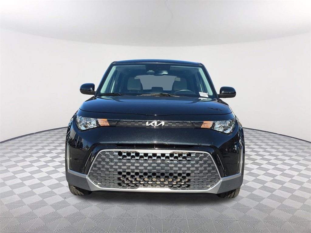 Used 2023 Kia Soul EX image 2