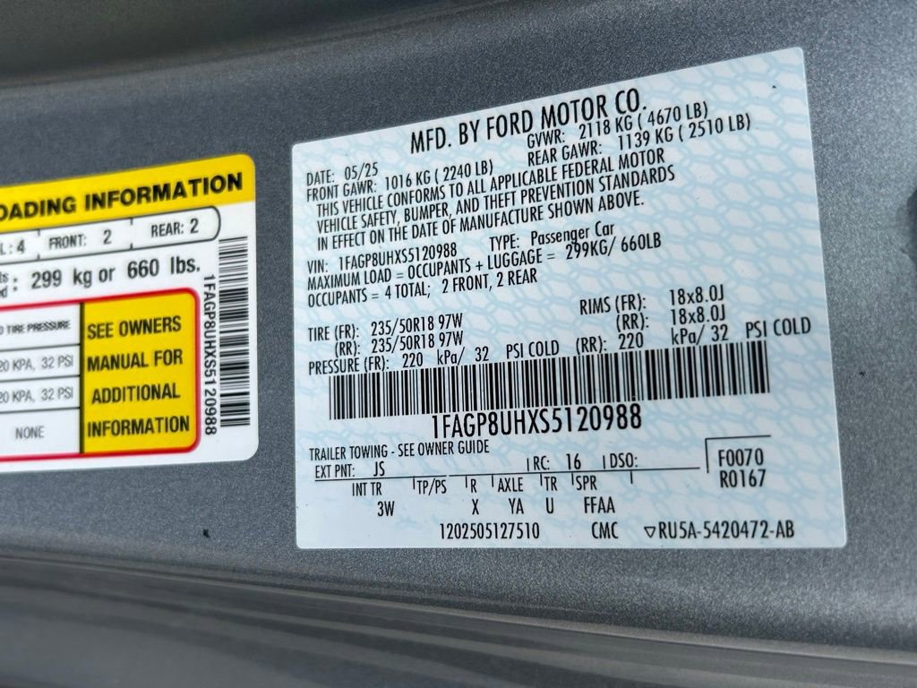 Used 2025 Ford Mustang Premium RWD image 38
