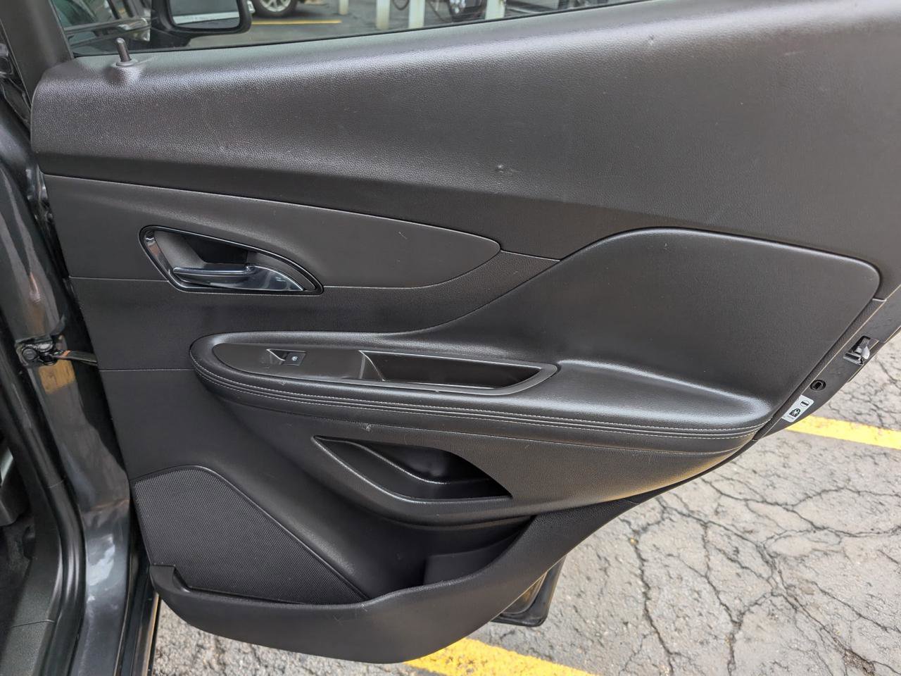 Used 2018 Buick Encore Preferred image 24