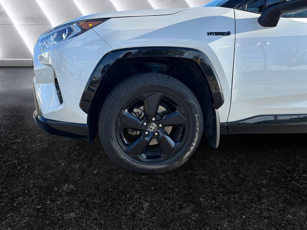 Used 2020 Toyota RAV4 XSE image 26