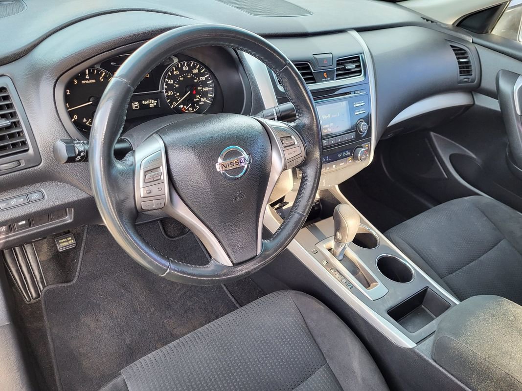 Used 2015 Nissan Altima 2.5 SV image 16