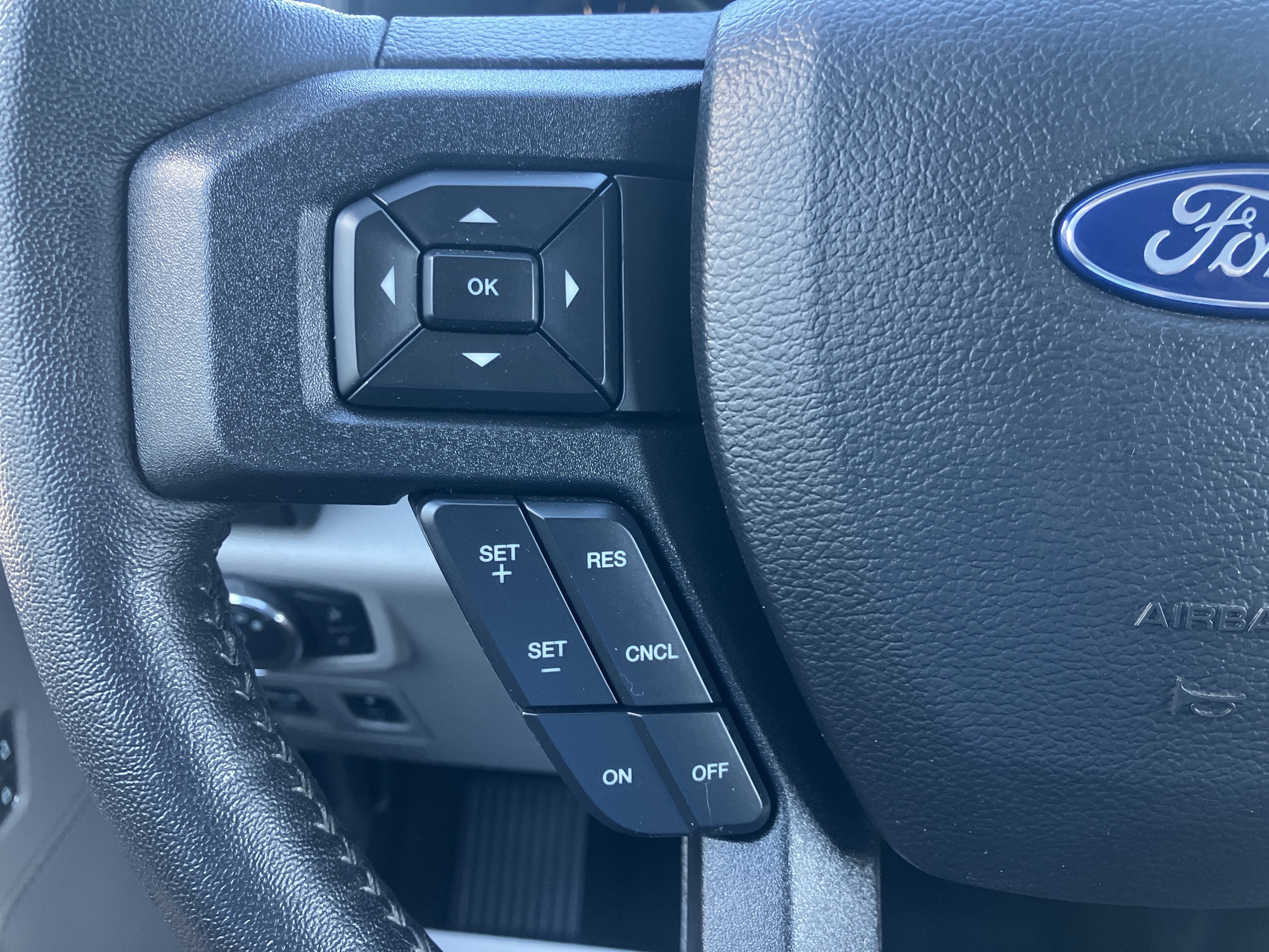 Used 2020 Ford F150 XLT w/ Equipment Group 302A Luxury AWD/4WD image 22