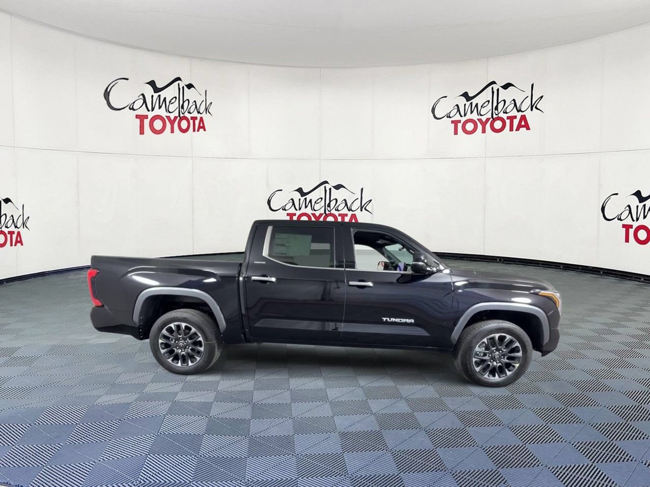 New 2026 Toyota Tundra Limited AWD/4WD image 4