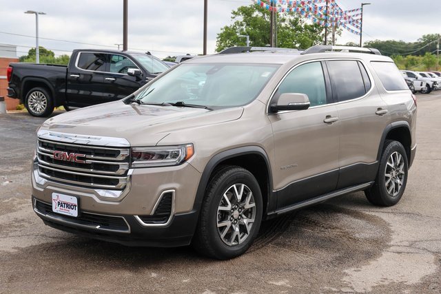 Used 2023 GMC Acadia SLE w/ Driver Convenience Package image 6