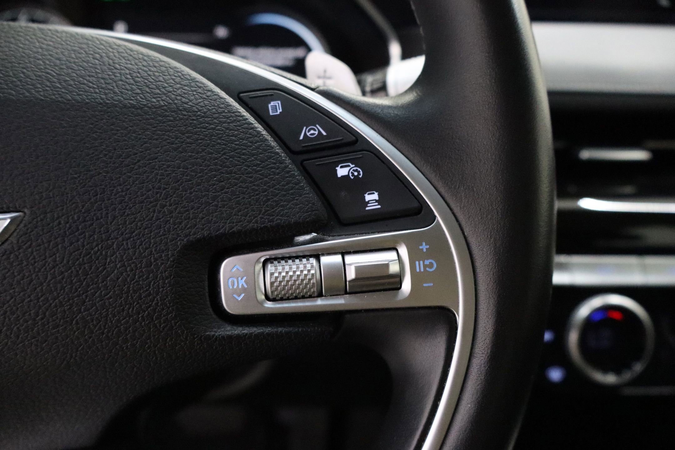 Used 2023 Genesis G80 2.5T image 18