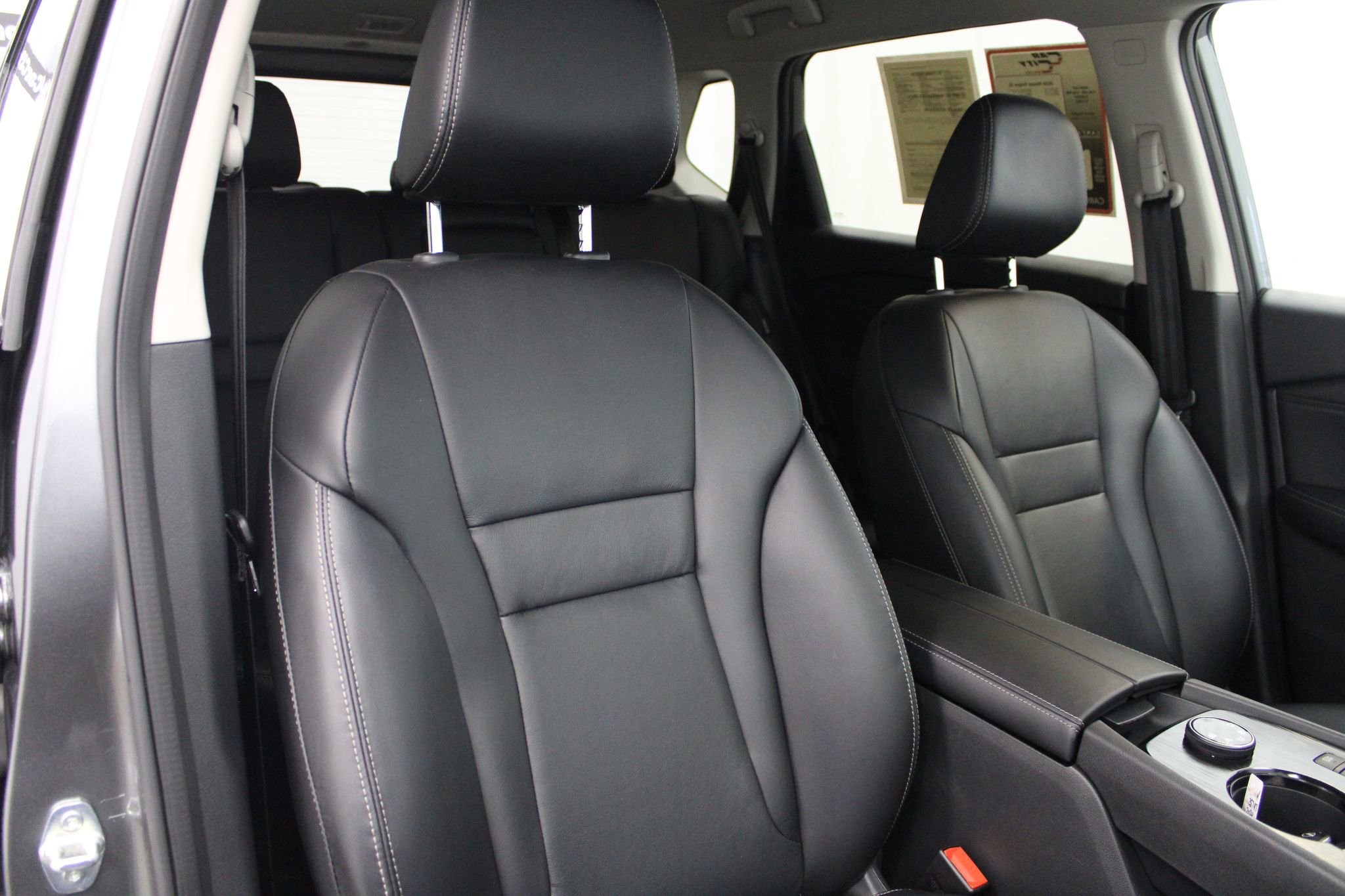 Used 2024 Nissan Rogue SL image 28