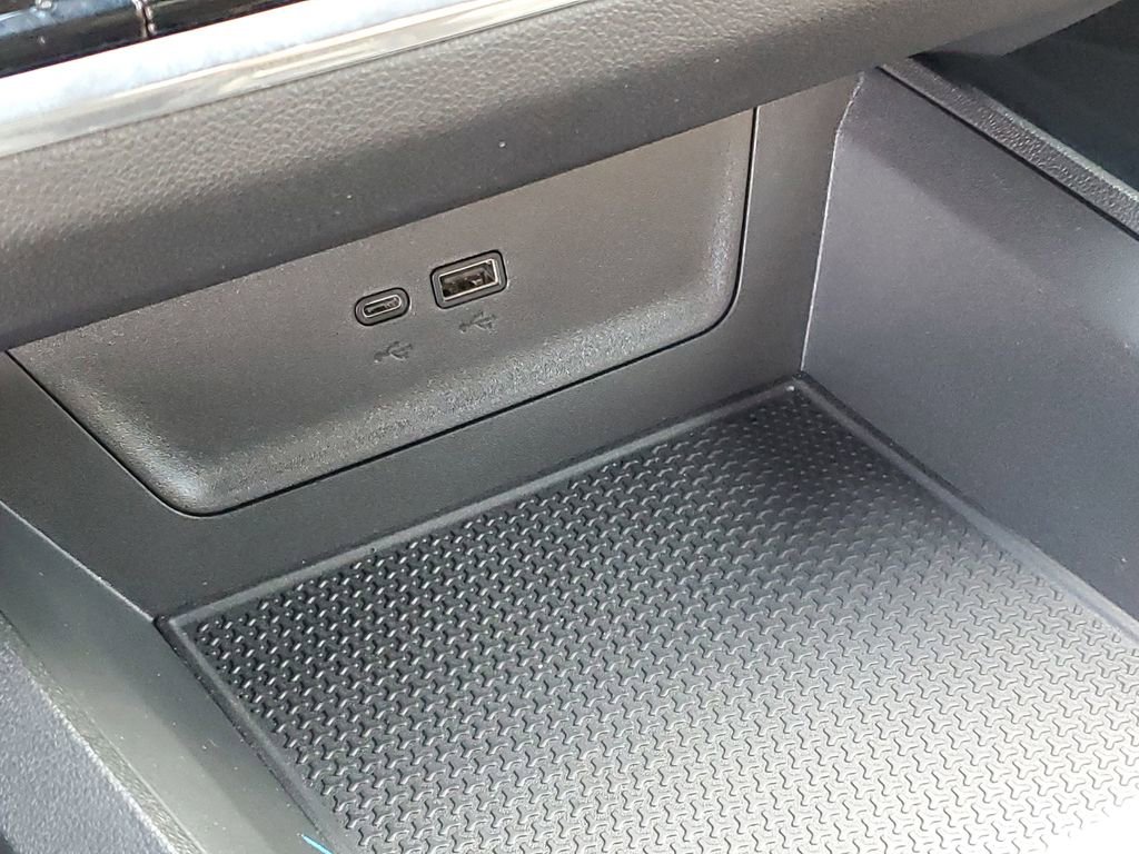 Certified 2025 Chevrolet Equinox ACTIV w/ Safety and Technology Package image 24