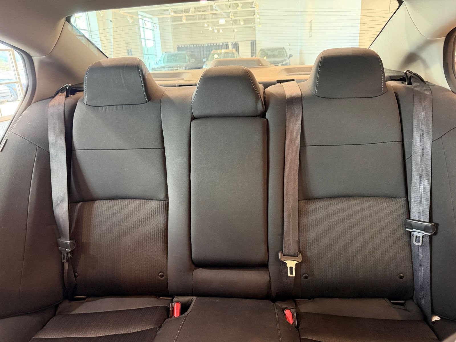 Used 2025 Nissan Altima 2.5 SV FWD image 32