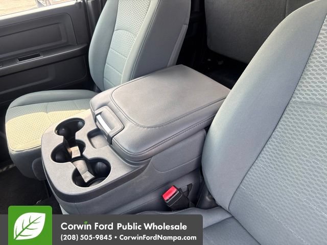 Used 2015 RAM 1500 Express RWD image 22