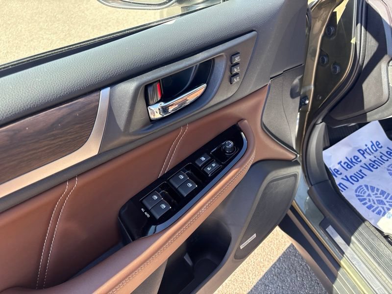 Used 2019 Subaru Outback 3.6R Touring w/ Popular Package #3A AWD/4WD image 22