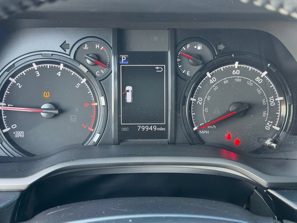 Used 2023 Toyota 4Runner SR5 AWD/4WD image 26
