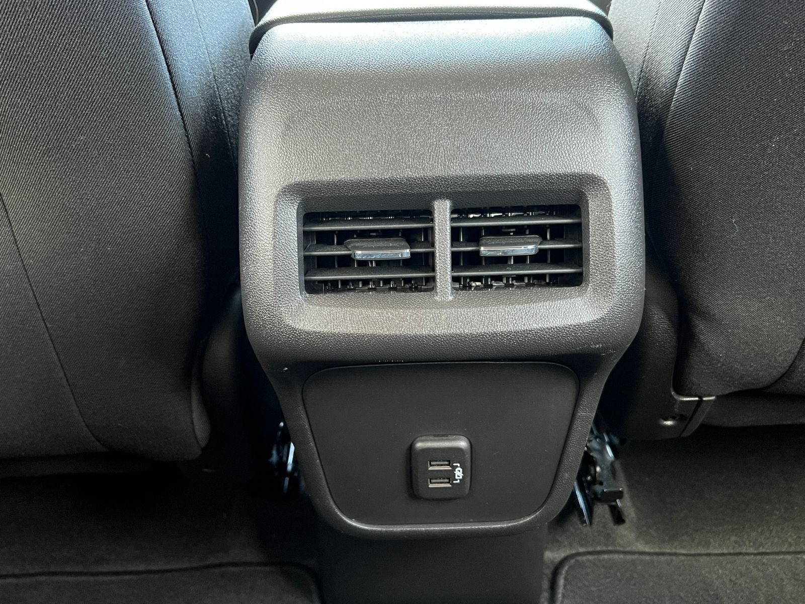 Used 2024 Chevrolet Equinox LT AWD/4WD image 35