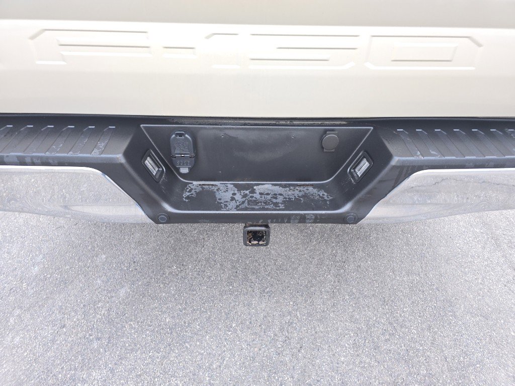 Used 2018 Ford F150 Lariat w/ Equipment Group 502A Luxury image 9