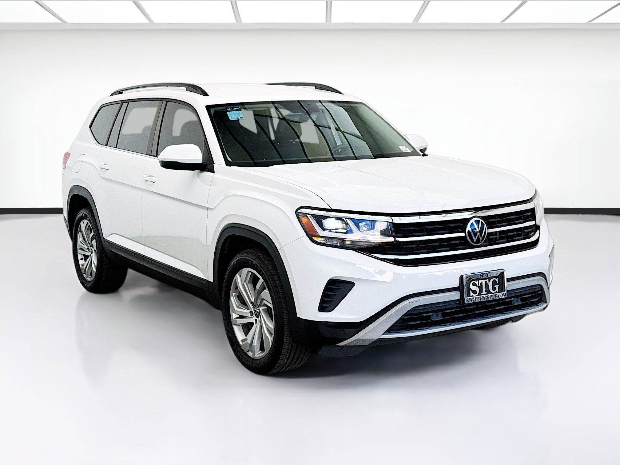 Used 2021 Volkswagen Atlas SE FWD image 3