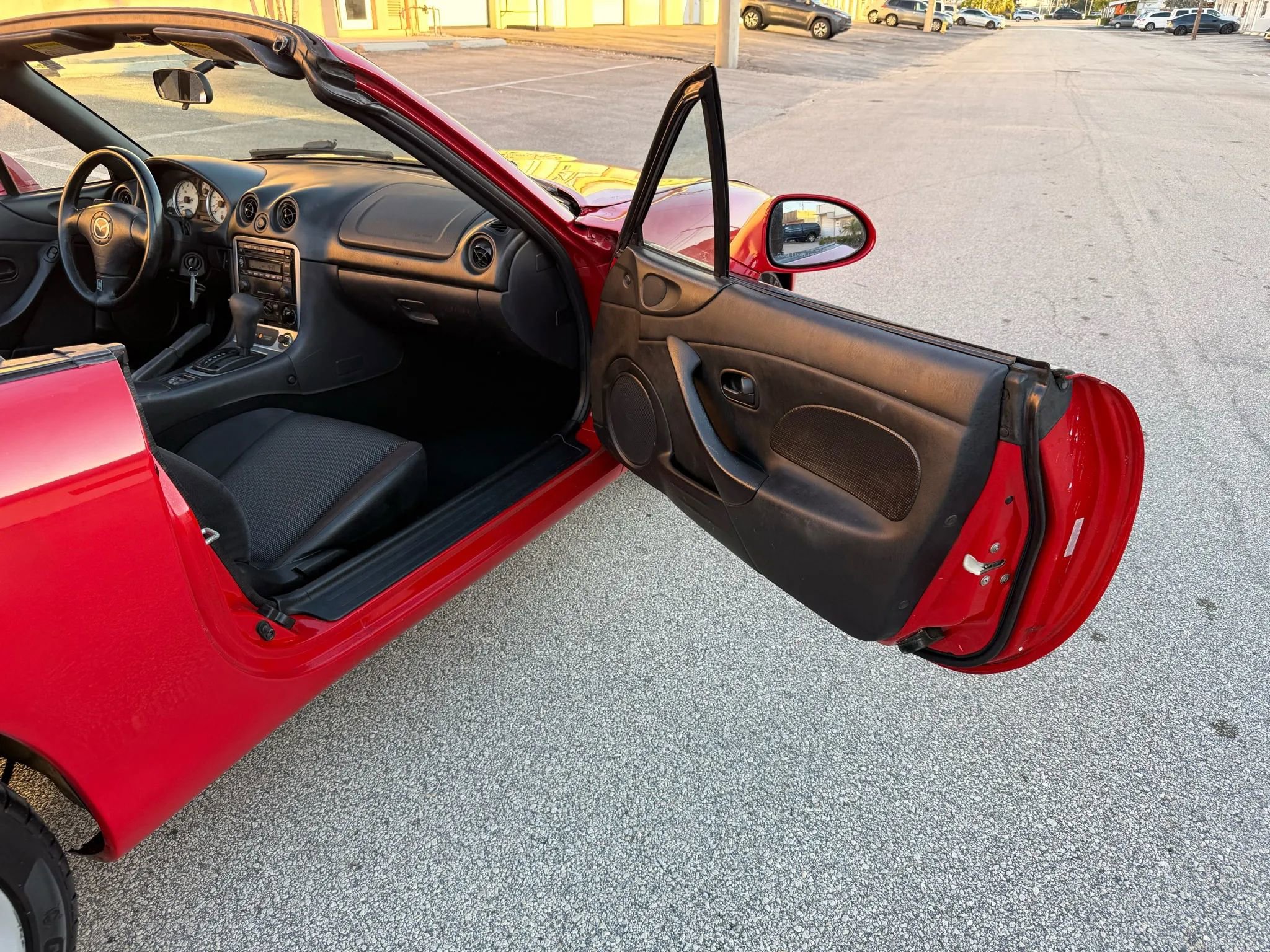 Used 2003 MAZDA MX-5 Miata image 30