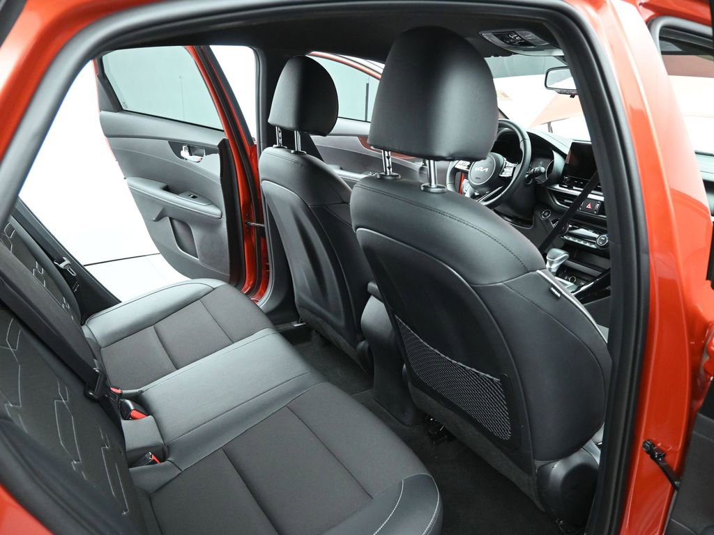 Certified 2023 Kia Forte GT-Line image 18