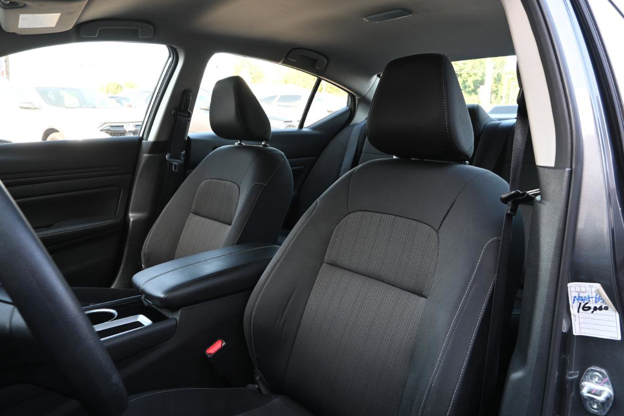 Used 2024 Nissan Altima 2.5 SV image 16