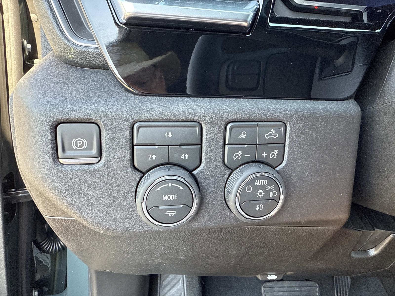 New 2026 Chevrolet Silverado 2500 LT image 30