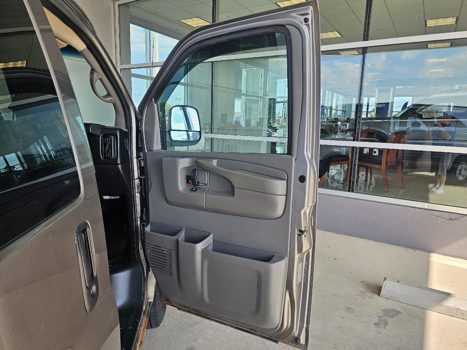 Used 2012 Chevrolet Express 3500 LS w/ Power Package RWD image 11