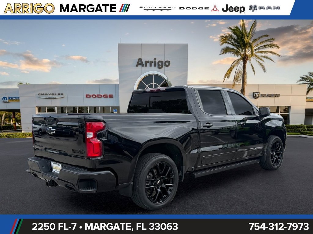 Used 2025 Chevrolet Silverado 1500 High Country w/ High Country Premium Package AWD/4WD image 7