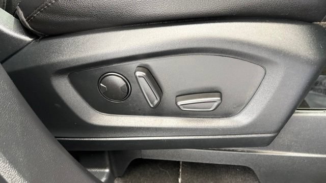 Used 2023 Ford Explorer ST AWD/4WD image 28