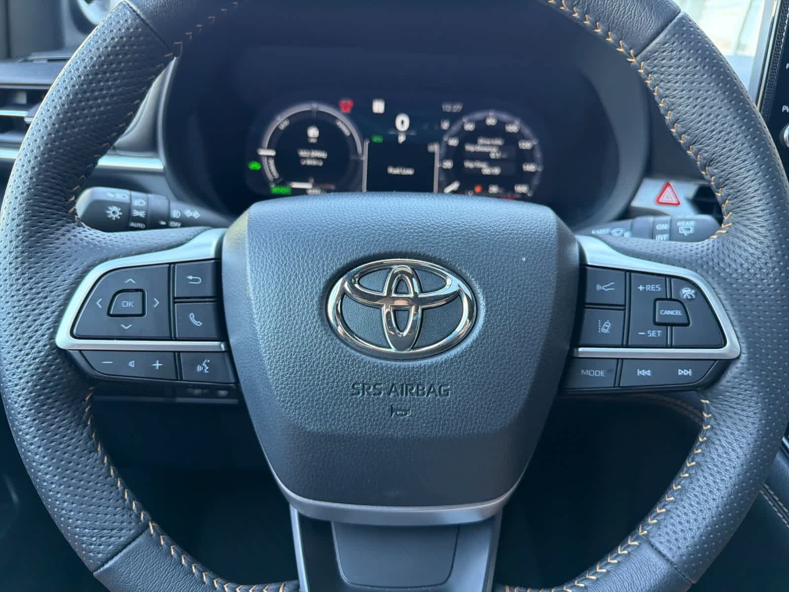 Used 2026 Toyota Sienna XLE Woodland Edition AWD/4WD image 26