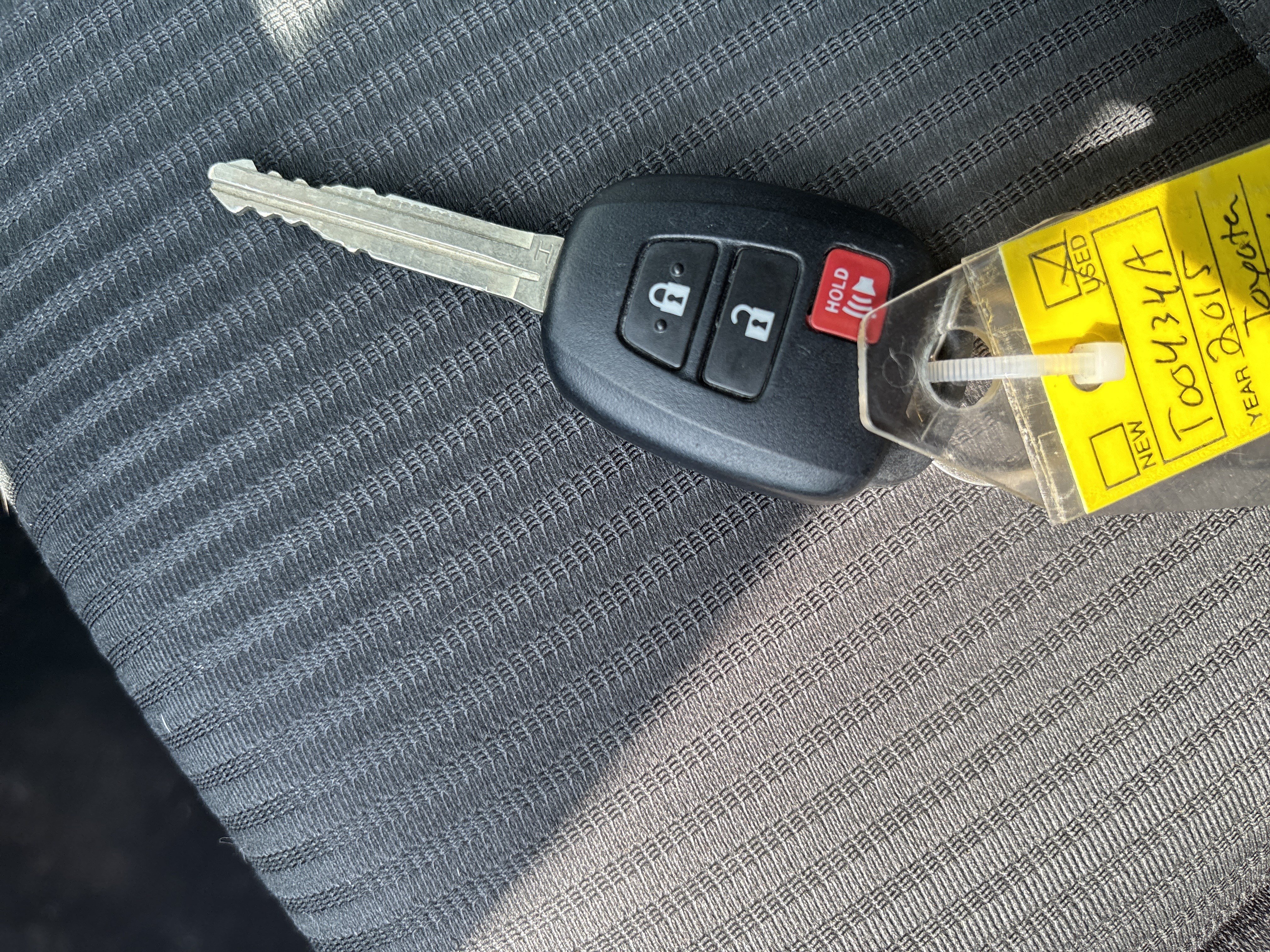 Used 2015 Toyota RAV4 XLE FWD image 37