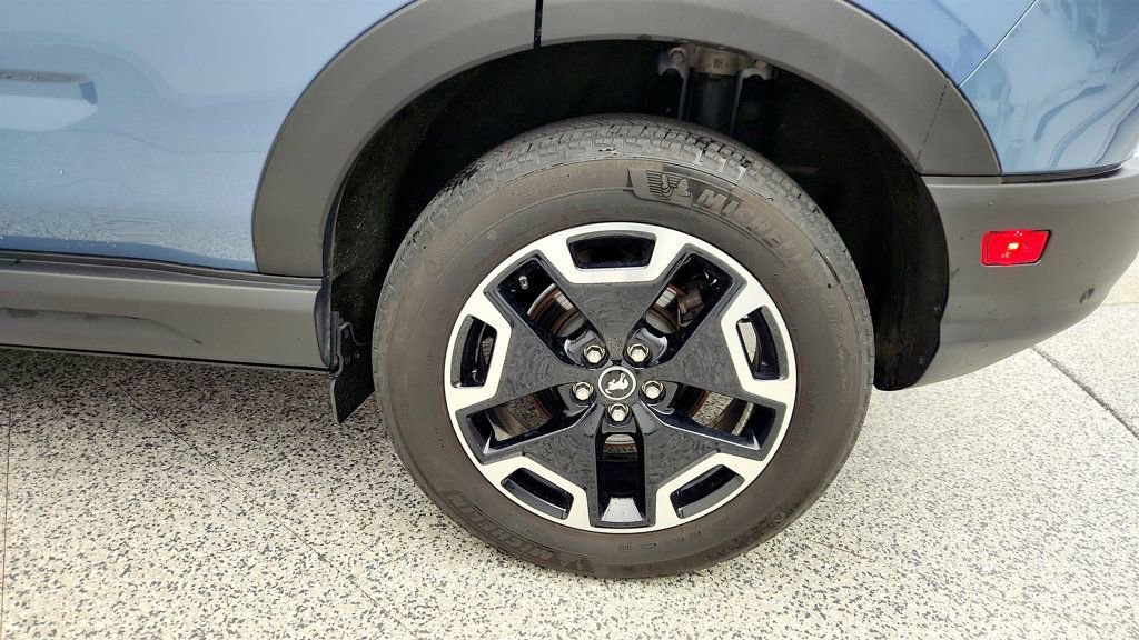 Used 2024 Ford Bronco Sport Outer Banks w/ Tech Package AWD/4WD image 9