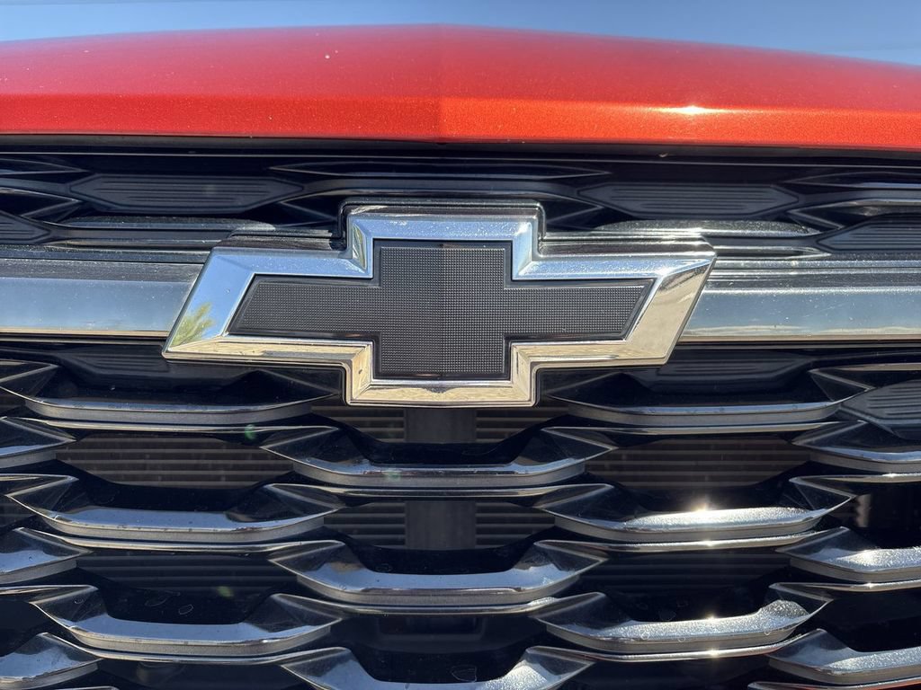 Certified 2024 Chevrolet Trax RS FWD image 35