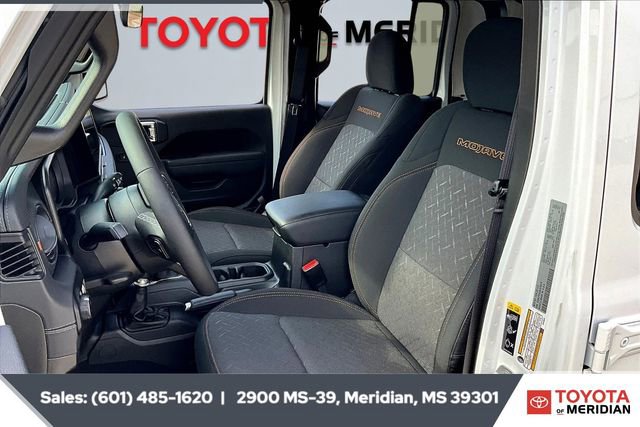 Used 2025 Jeep Gladiator Mojave image 18