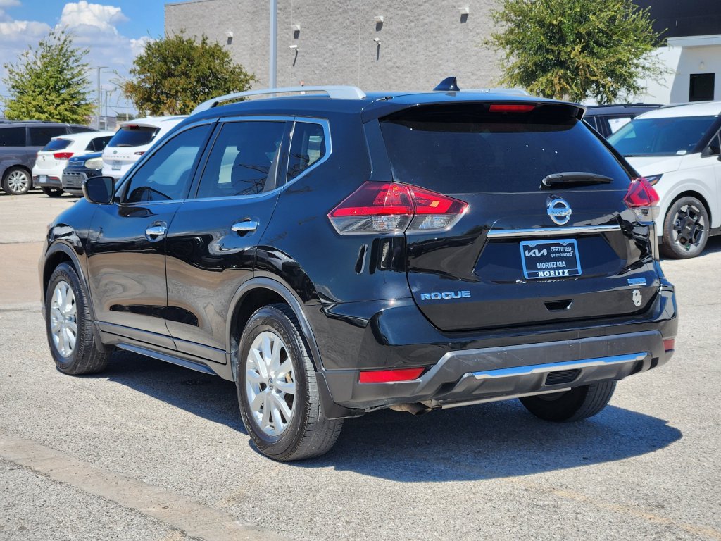 Used 2019 Nissan Rogue S w/ Special Edition Package FWD image 7