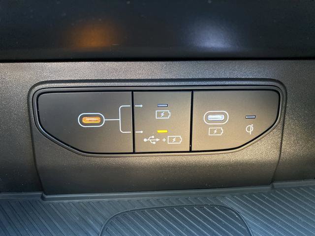 New 2026 Kia Sportage X-Line w/ X-Line Technology Package image 27