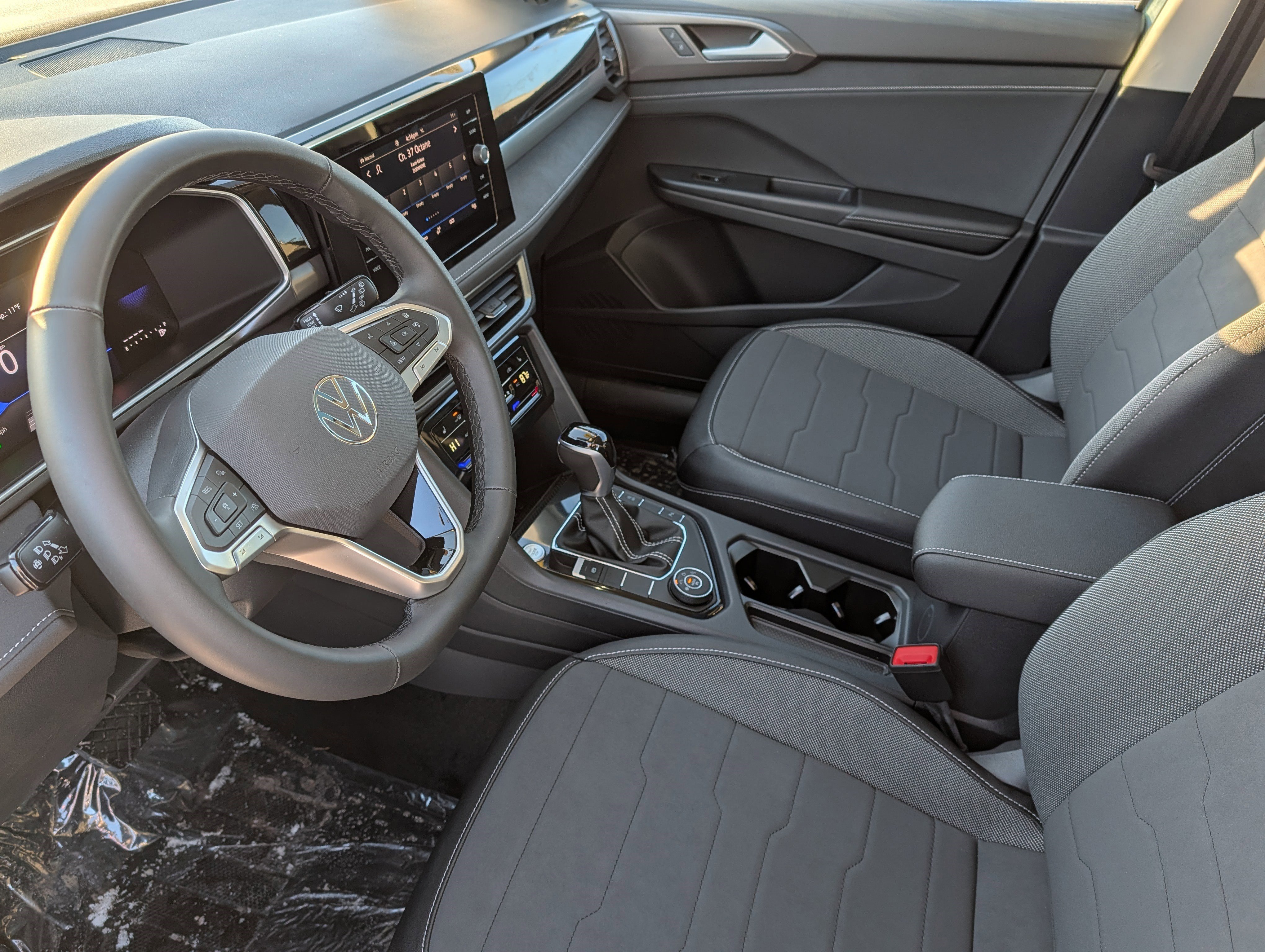 New 2026 Volkswagen Taos SE AWD/4WD image 7